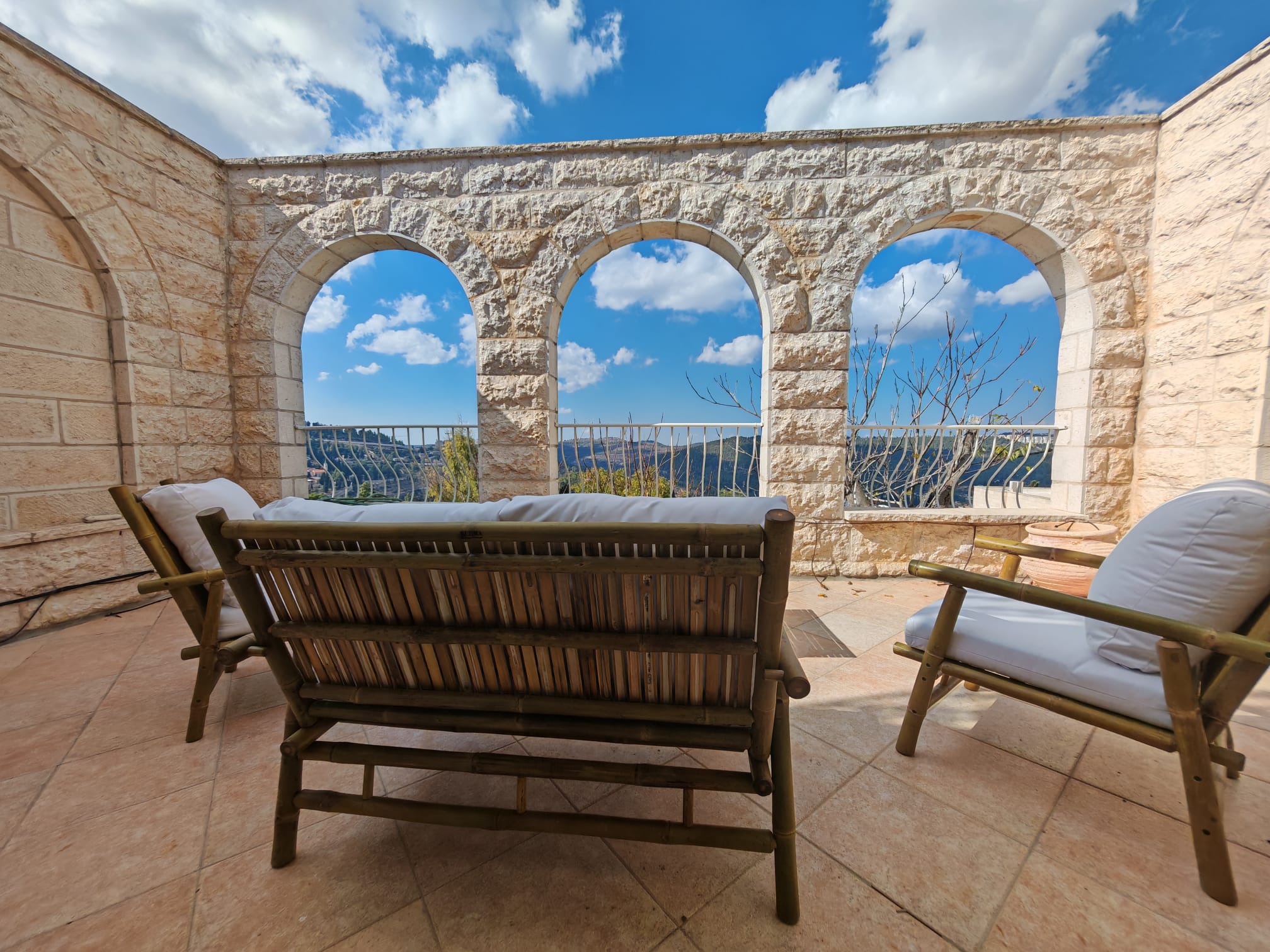 🌟 קונסטרוקציית במבוק מתקדמת שמשלבת יופי ועמידות 💪 #קונסטרוקציית_במבוק #עיצוב_מודרני